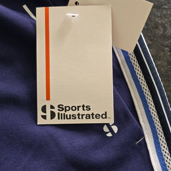 NWT - Sports Illustrated Drawstring sweat shorts with mesh pockets. Size M - Picture 8 of 11